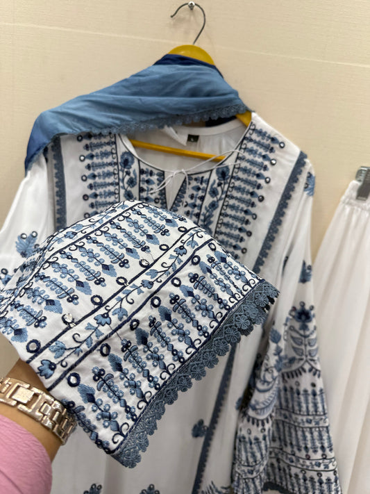Pakistani Formal suits 4157