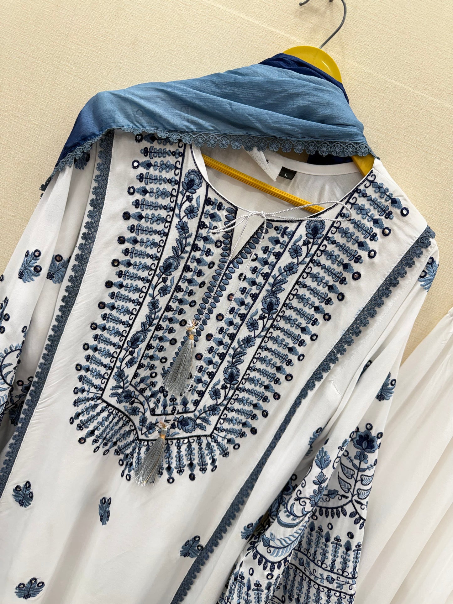 Pakistani Formal suits 4157