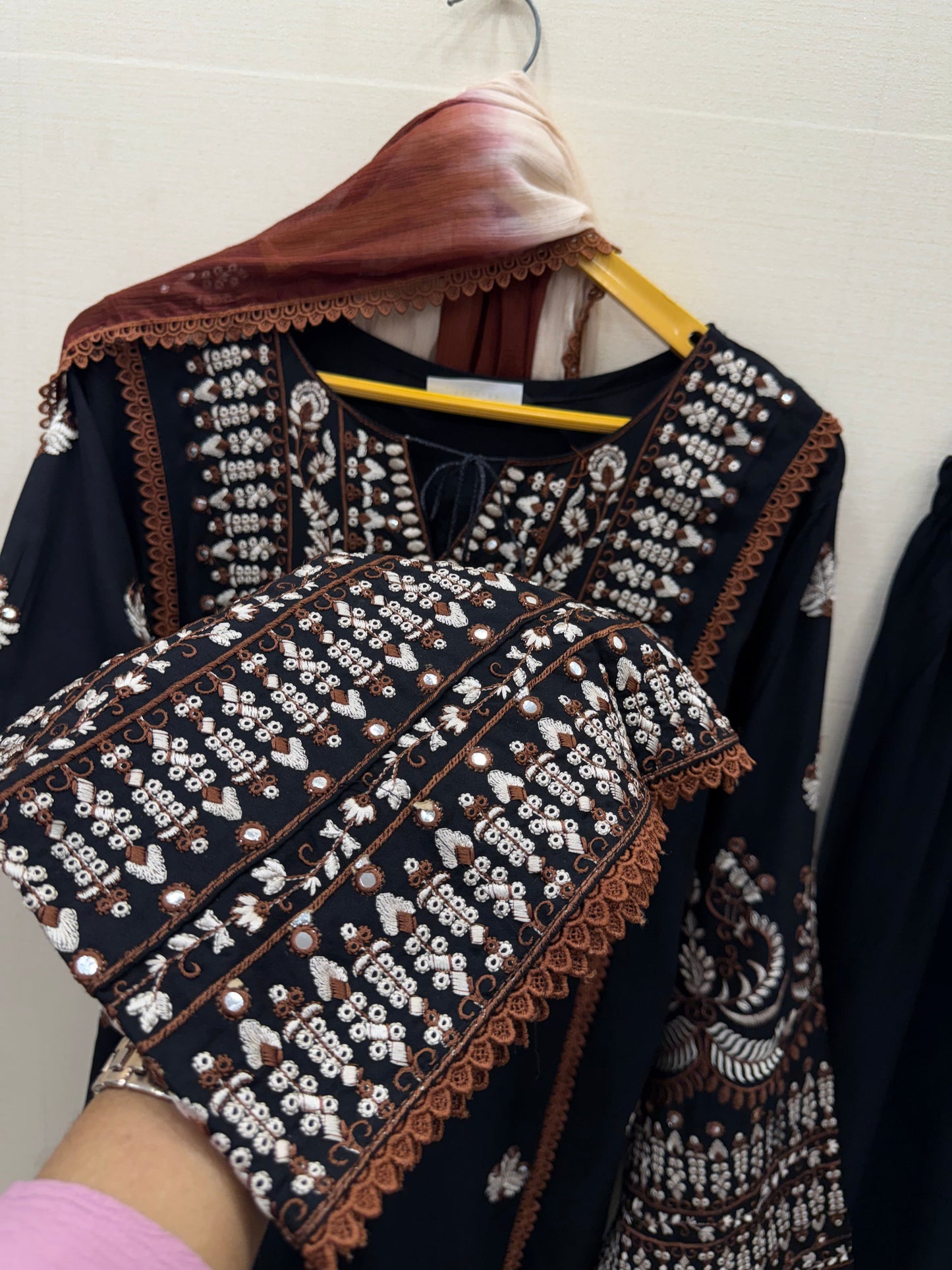 Pakistani Formal suits 4157