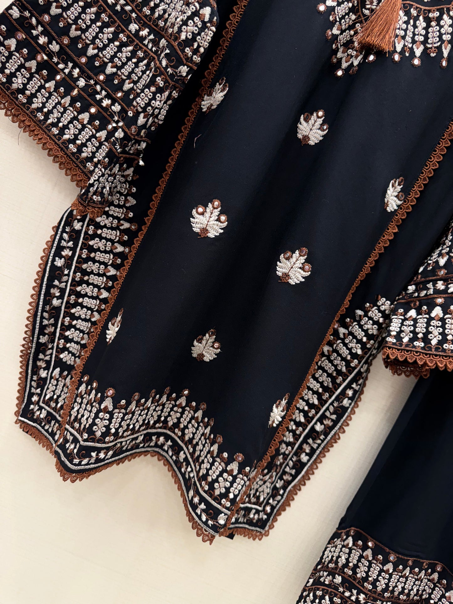 Pakistani Formal suits 4157