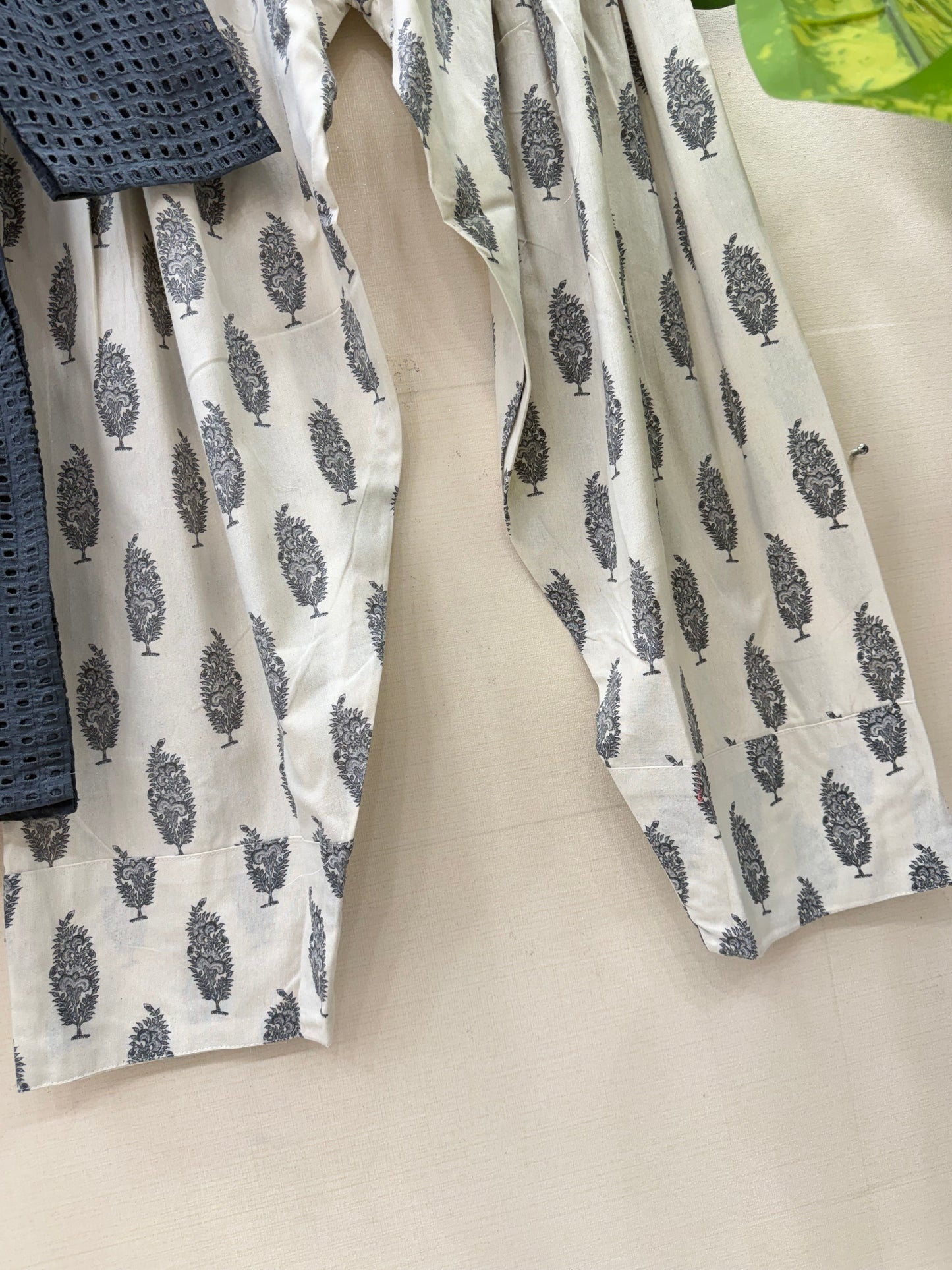 Chikankari Farshi suits 2864