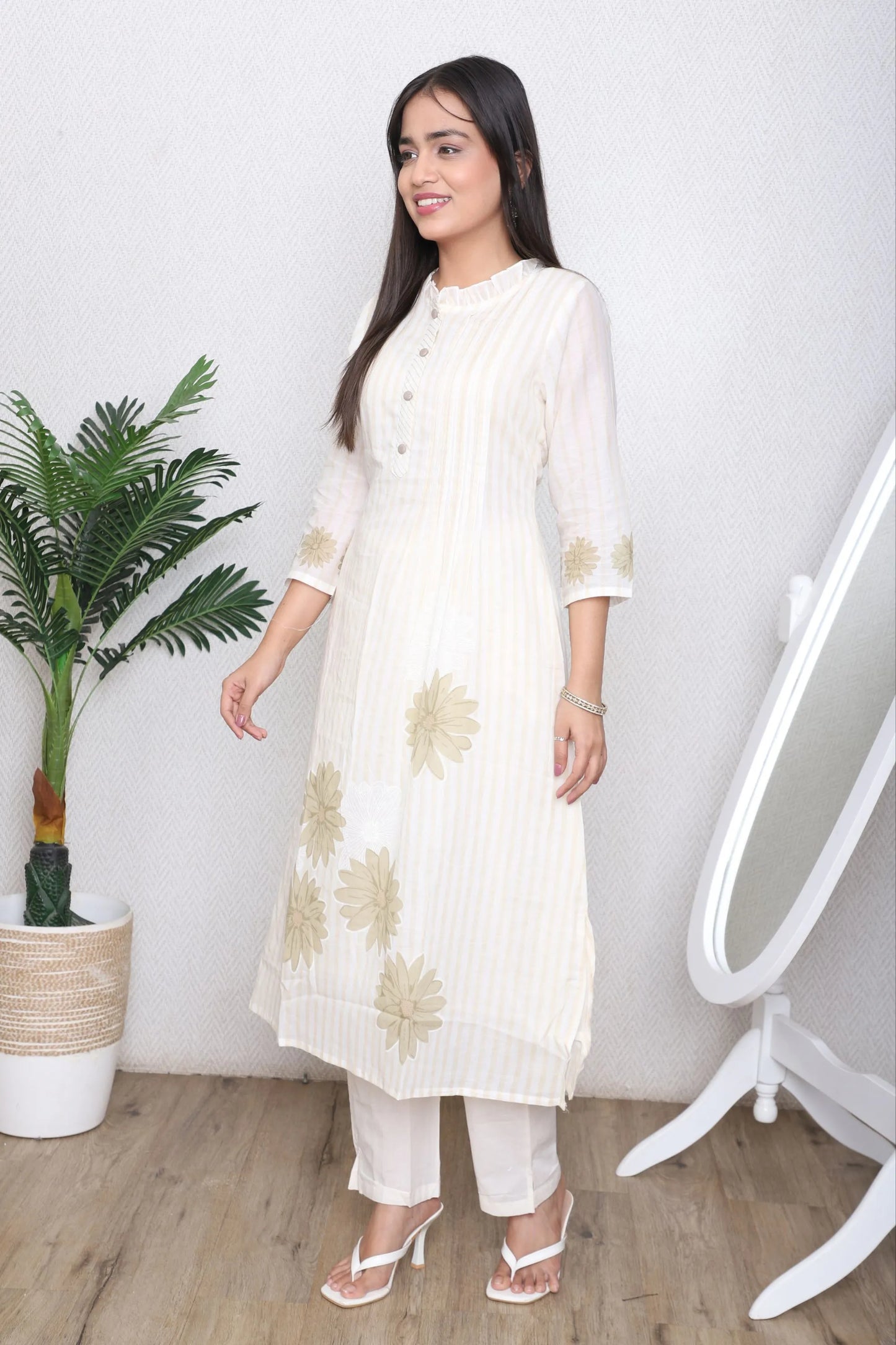 Ivory Floral Printed Kurta Set